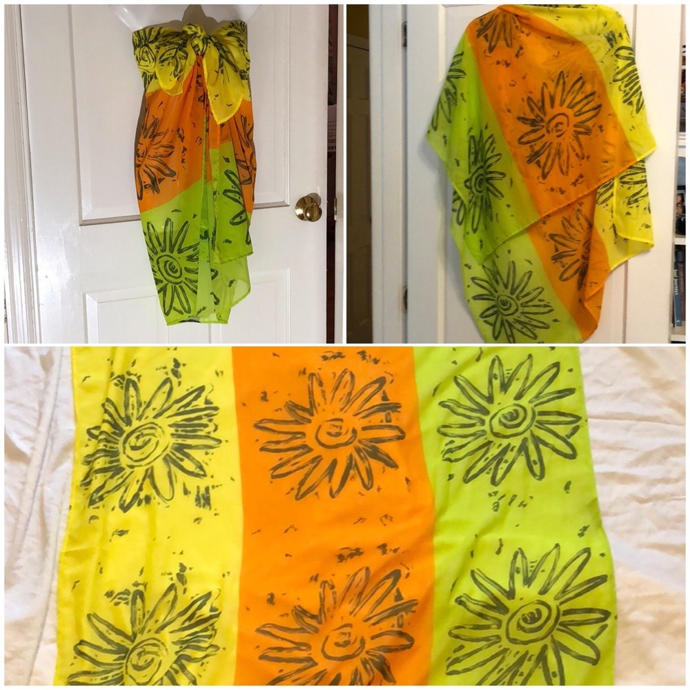 Mornin’ Sunshine! Anne Cole Scarf ☀️